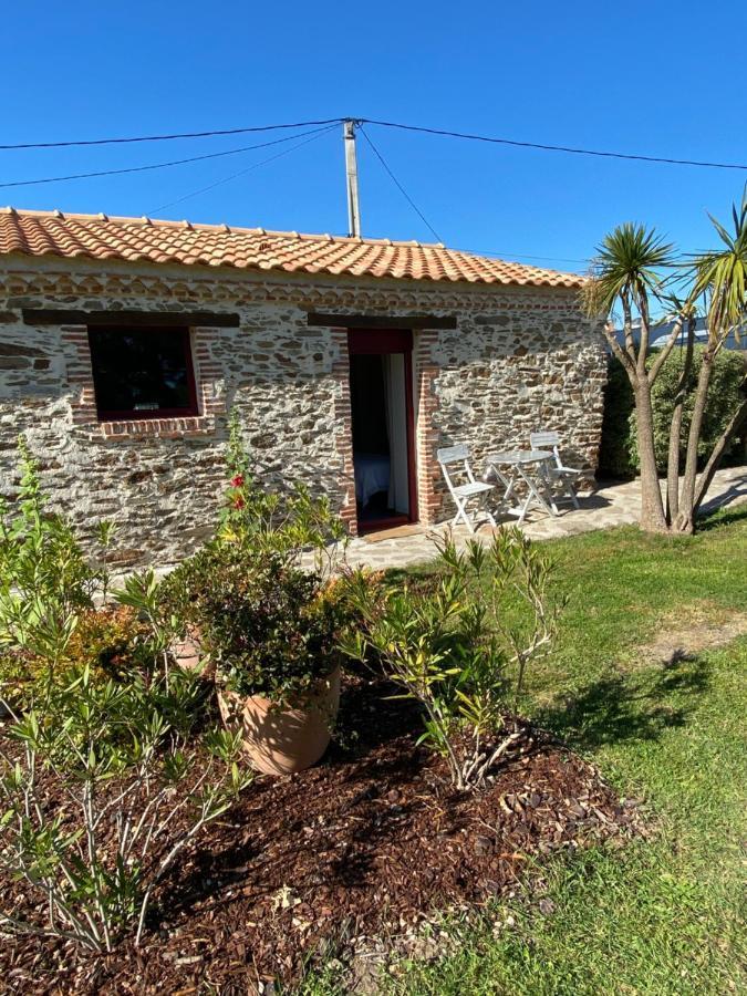 Au Mas Retz De Jade Bed & Breakfast Chauvé Exterior foto